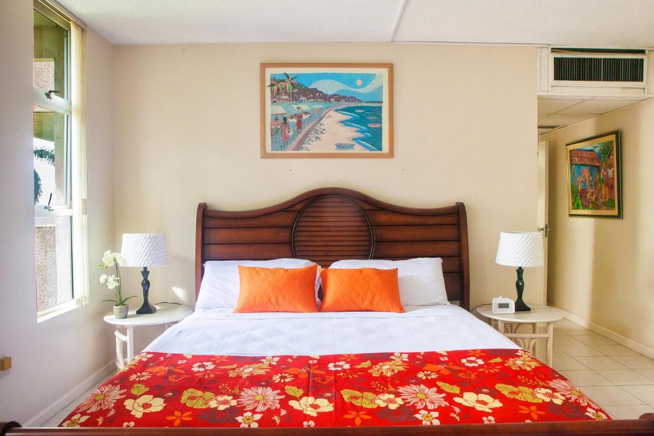 Montego Bay Club Apartments Exterior foto
